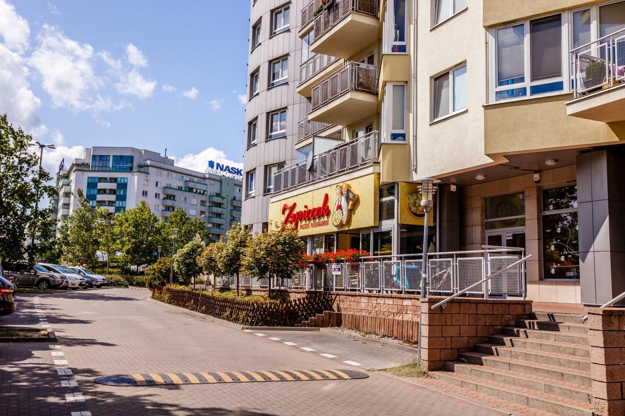 Green Kabaty Apartment 1 Warsaw Exterior photo